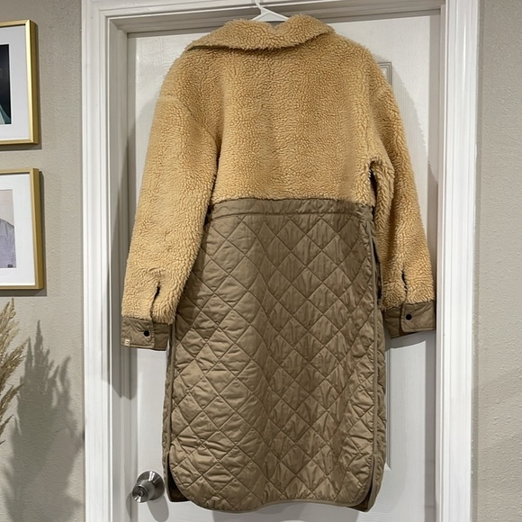 EVERLANE Quilted Teddy Coat - Picture 3 of 6